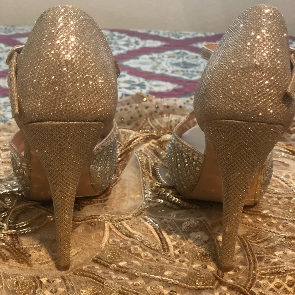 Sparkly and Stunning Platforms ✨💕 - Picture 6 of 7